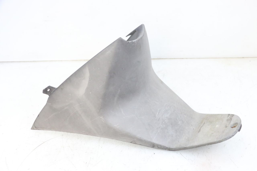 photo de CACHE SOUS SELLE PEUGEOT VIVACITY 100 (1999 - 2008) - Points de fixation