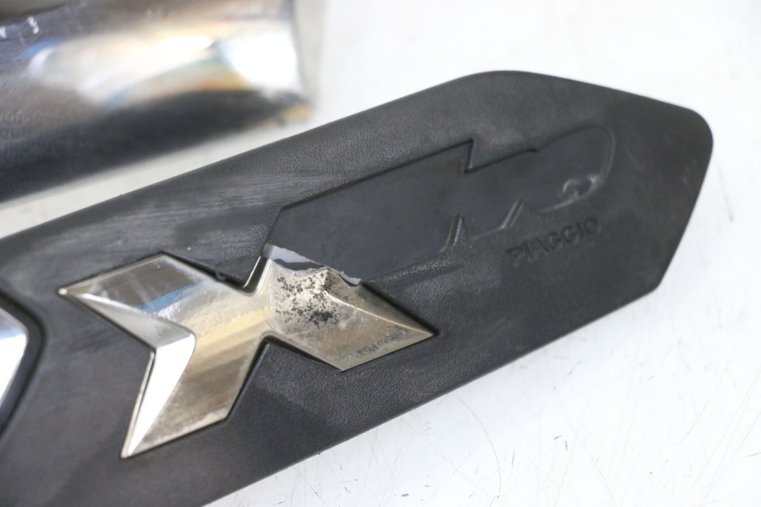 photo de CACHE SOUS SELLE PIAGGIO XEVO - X EVO 125 (2007 - 2017) - Gros plan technique