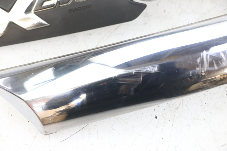 photo de CACHE SOUS SELLE PIAGGIO XEVO - X EVO 125 (2007 - 2017) - État de surface