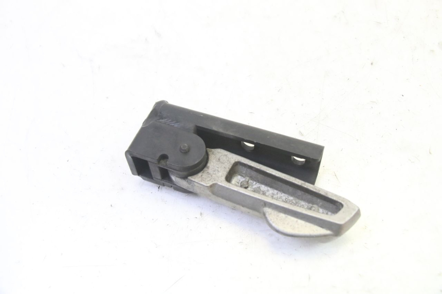 photo de CALE PIED ARRIERE DROIT QUADRO 4 4D 350 (2015 - 2018)