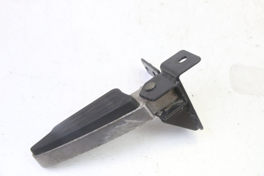 photo de CALE PIED ARRIERE DROIT PEUGEOT CITYSTAR 50 (2013 - 2017)