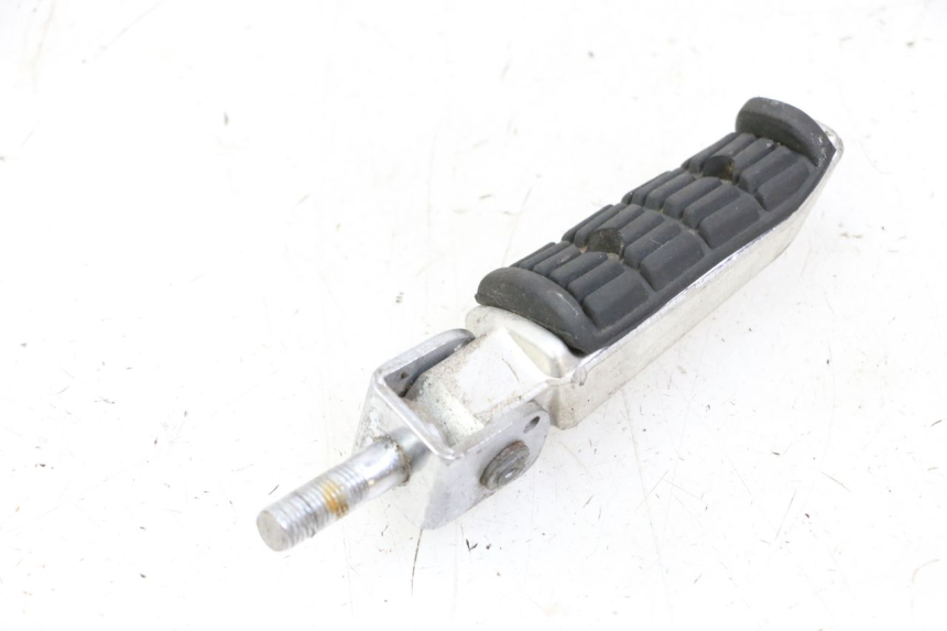 photo de CALE PIED ARRIERE DROIT YAMAHA FJ 36Y 1100 (1984 - 1985)