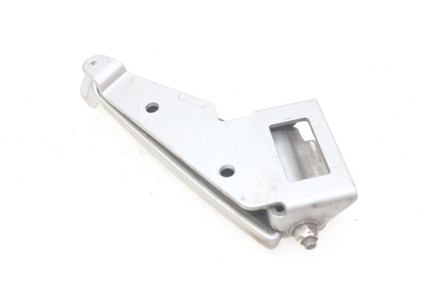 photo de CALE PIED ARRIERE DROIT PEUGEOT GEOPOLIS 400 (2007 - 2013)
