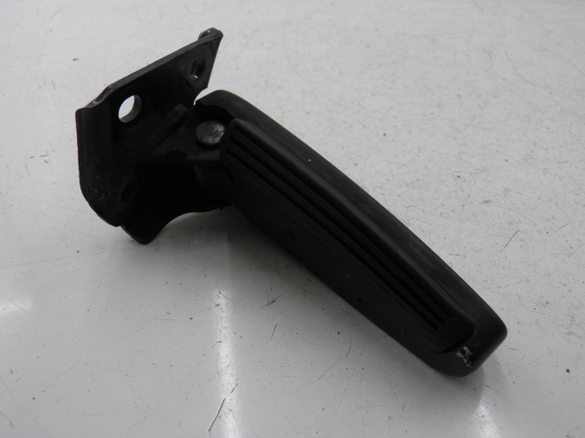 photo de CALE PIED ARRIERE DROIT GILERA RUNNER SP 50 (2009 - 2017)