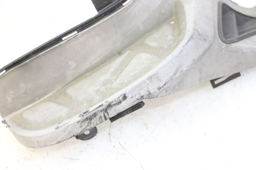 photo de CALE PIED ARRIERE DROIT KYMCO GRAND DINK 125 (2008 - 2014)