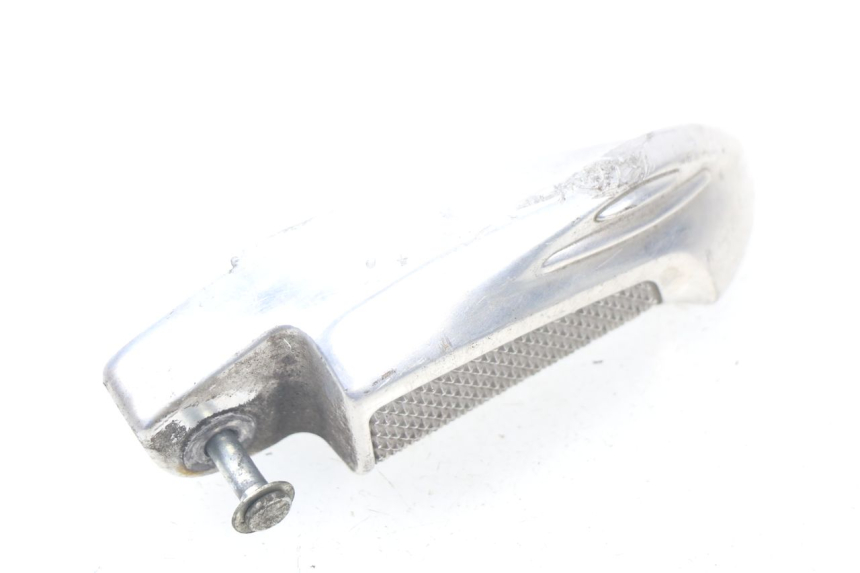 photo de CALE PIED ARRIERE DROIT HONDA NHX LEAD 110 (2008 - 2010) - Détail de la pièce