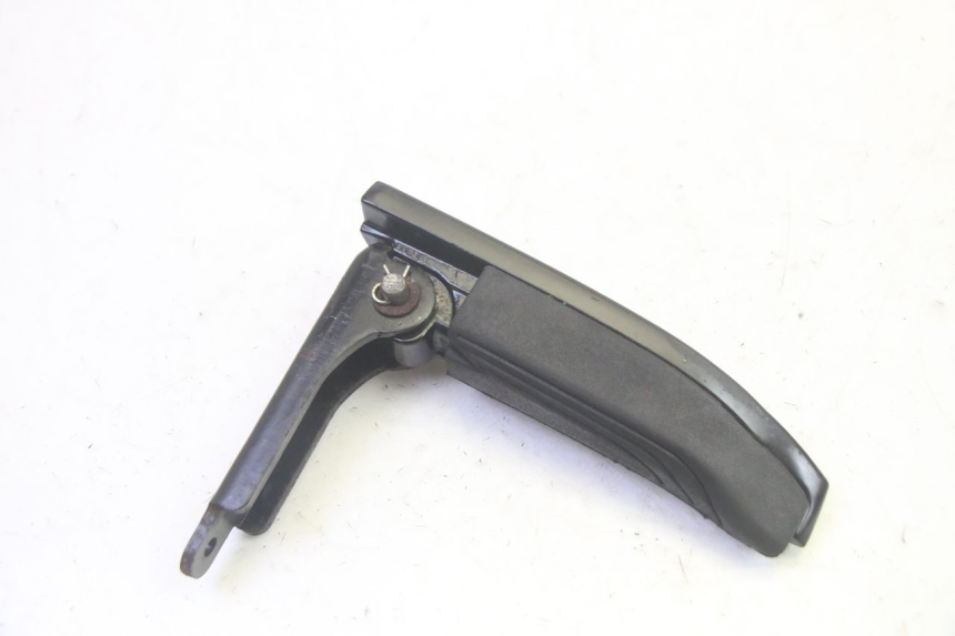 photo de CALE PIED ARRIERE DROIT PIAGGIO MP3 HPE 350 (2018 - 2020) - Vue principale