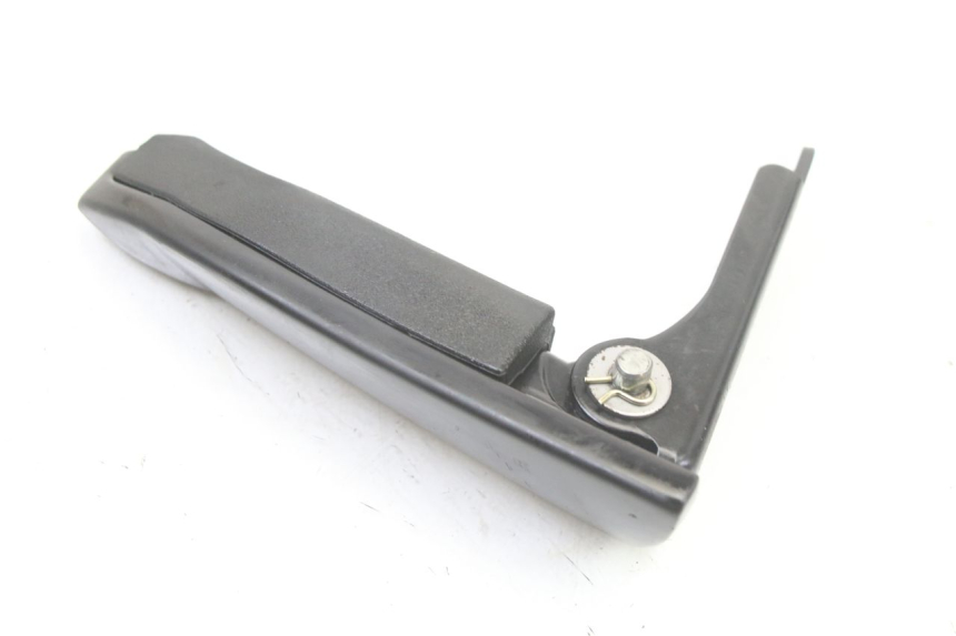 photo de CALE PIED ARRIERE DROIT PIAGGIO MP3 500 (2014 - 2016)