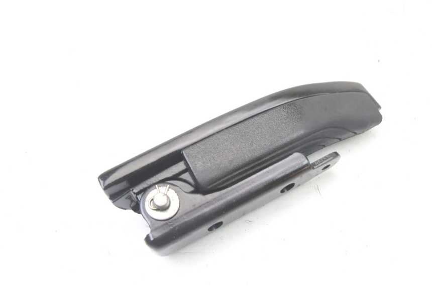 photo de CALE PIED ARRIERE DROIT PIAGGIO MP3 500 (2014 - 2016)