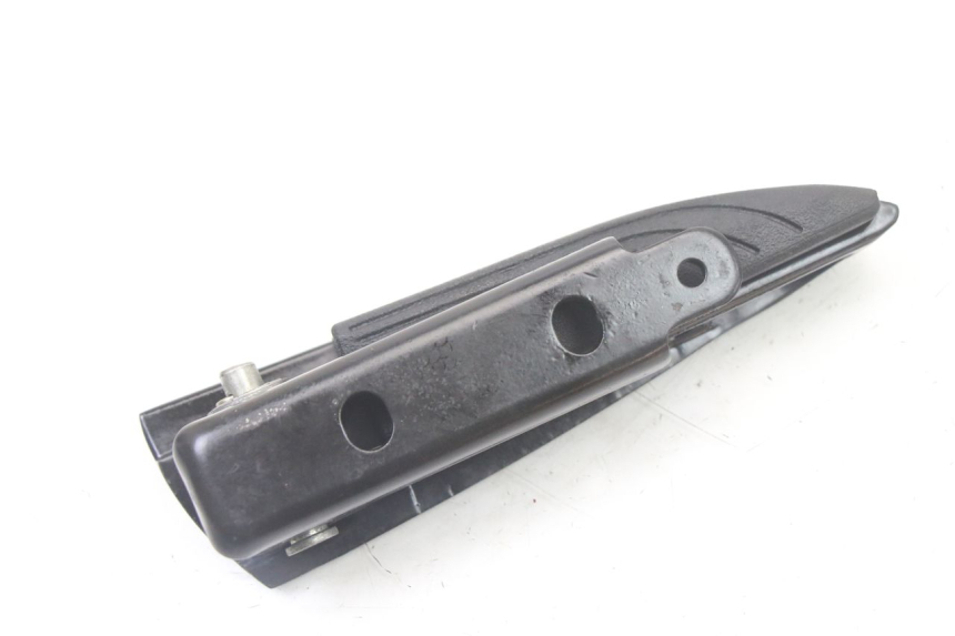 photo de CALE PIED ARRIERE DROIT PIAGGIO MP3 500 (2014 - 2016)