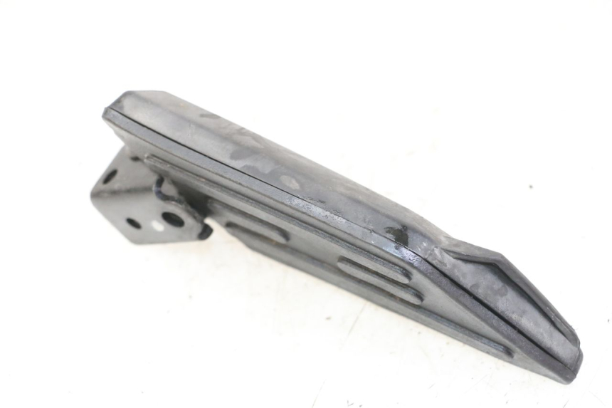 photo de CALE PIED ARRIERE DROIT PEUGEOT KISBEE 4T 50 (2010 - 2017)