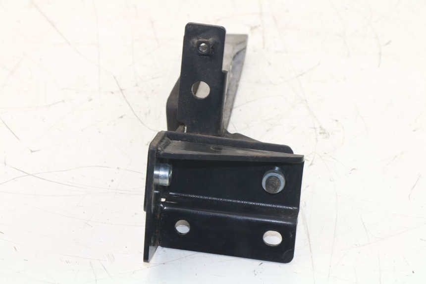 photo de CALE PIED ARRIERE DROIT PEUGEOT SATELIS 125 (2013 - 2018)