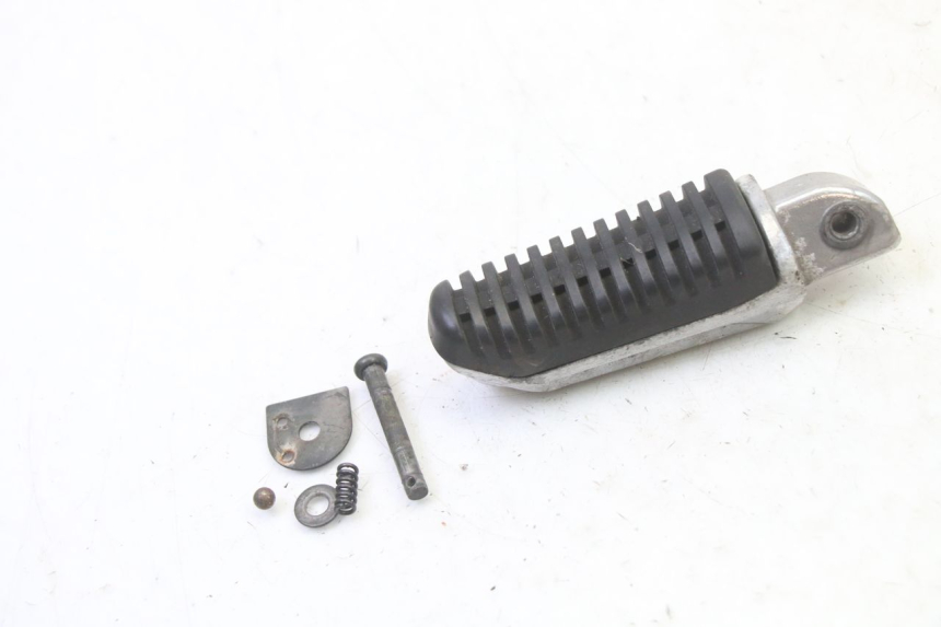 photo de CALE PIED ARRIERE DROIT MAG POWER R-STREET 50 (2016 - 2025)