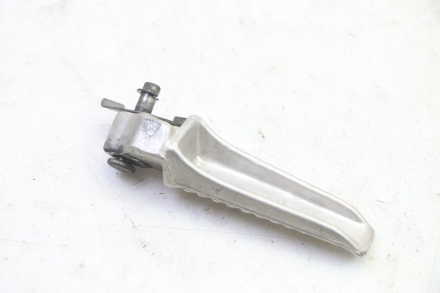 photo de CALE PIED ARRIERE DROIT SUZUKI SV S 650 (2003 - 2009)