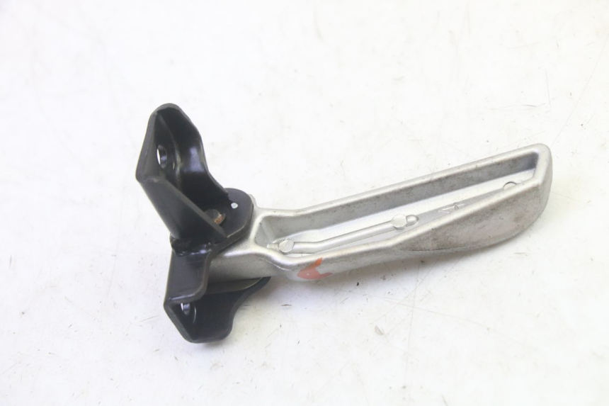 photo de CALE PIED ARRIERE DROIT PEUGEOT TWEET PRO EFI 4T 50 (2021 - 2022)