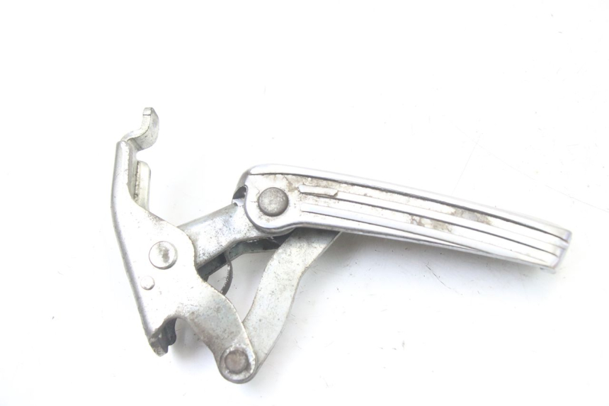 photo de CALE PIED ARRIERE DROIT PIAGGIO VESPA GRANTURISMO 125 (2003 - 2007)