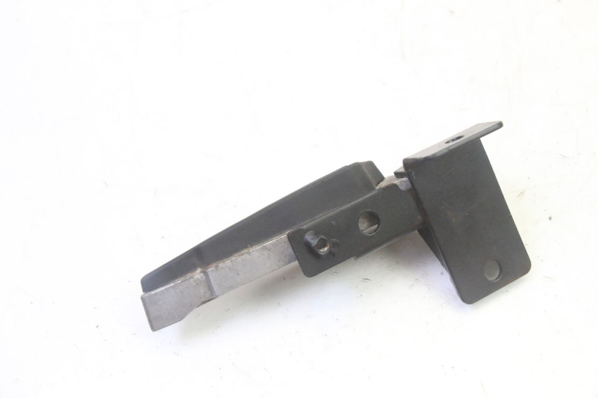 photo de CALE PIED ARRIERE GAUCHE PEUGEOT CITYSTAR 50 (2013 - 2017)