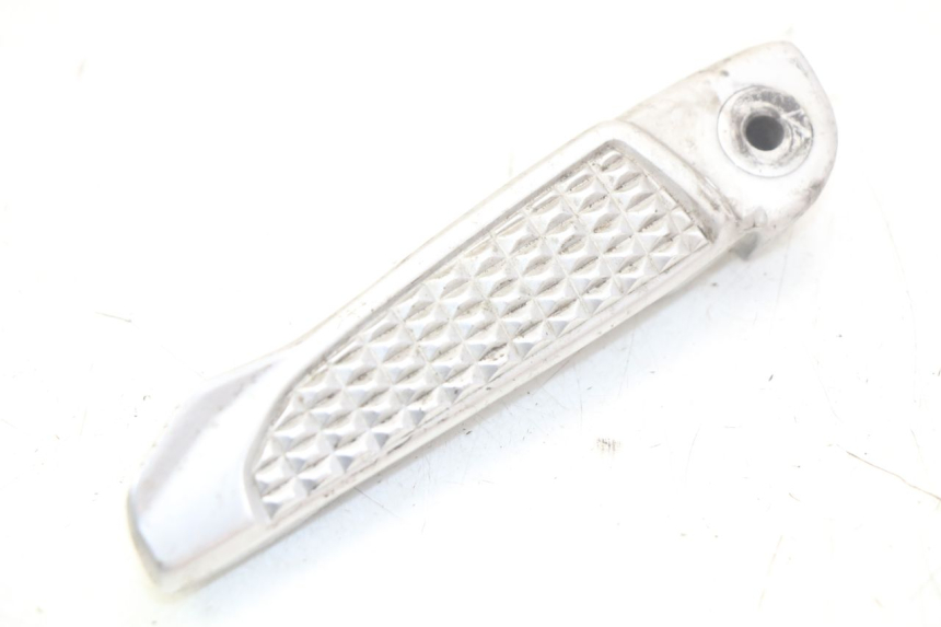 photo de CALE PIED ARRIERE GAUCHE HONDA FORZA 125 (2015 - 2016)