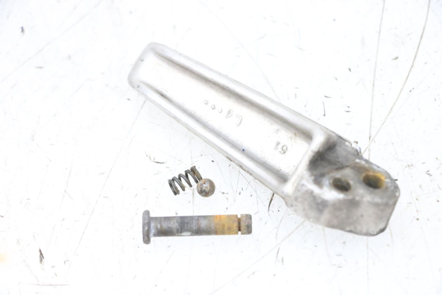 photo de CALE PIED ARRIERE GAUCHE SUZUKI GSXR GSX-R 1000 (2003 - 2004) - Détail de la pièce