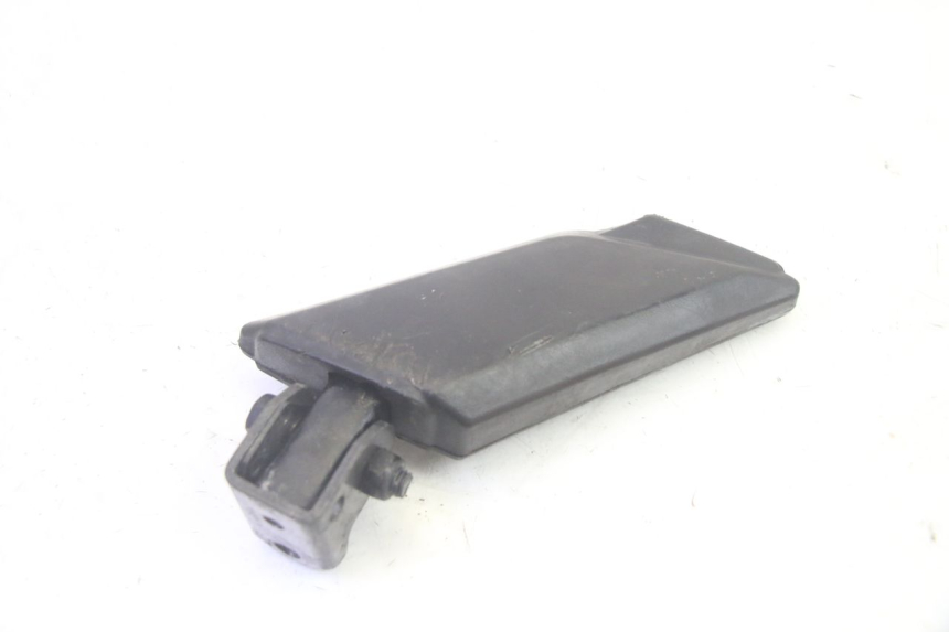 photo de CALE PIED ARRIERE GAUCHE PEUGEOT KISBEE 4T 50 (2018 - 2022) - Points de fixation