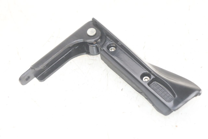 photo de CALE PIED ARRIERE GAUCHE PIAGGIO MP3 HPE 300 (2019 - 2026) - Détail de la pièce