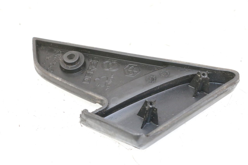 photo de CALE PIED ARRIERE GAUCHE PIAGGIO VESPA LX 150 (2005 - 2013)