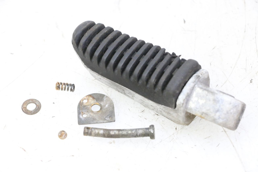 photo de CALE PIED ARRIERE GAUCHE MAG POWER R-STREET 50 (2016 - 2025)