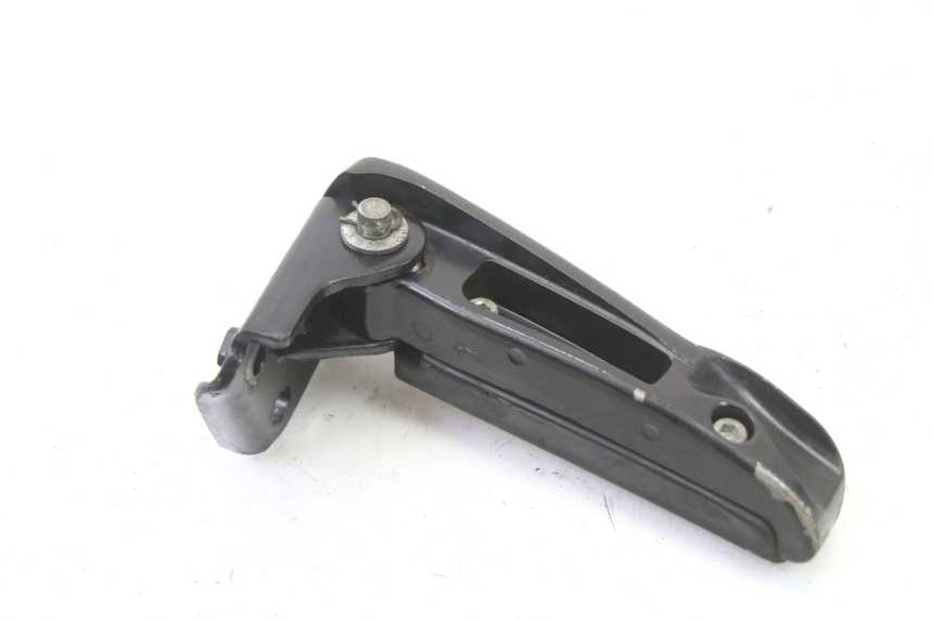 photo de CALE PIED ARRIERE GAUCHE GILERA RUNNER SL 50 (2006 - 2009)