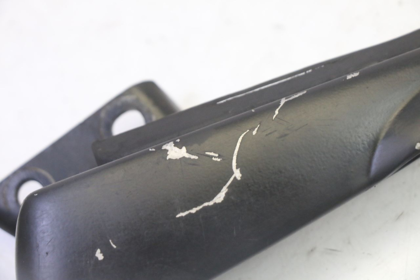 photo de CALE PIED ARRIERE GAUCHE GILERA RUNNER SP 50 (2009 - 2017)