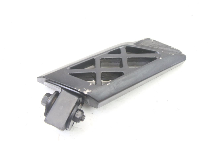 photo de CALE PIED ARRIERE GAUCHE PEUGEOT STREETZONE I 2T 50 (2018 - 2020)