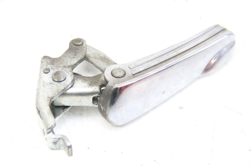 photo de CALE PIED ARRIERE GAUCHE PIAGGIO VESPA GRANTURISMO 125 (2003 - 2007)