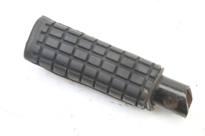 photo de CALE PIED ARRIERE GAUCHE HONDA XLV VARADERO 125 (2000 - 2006)