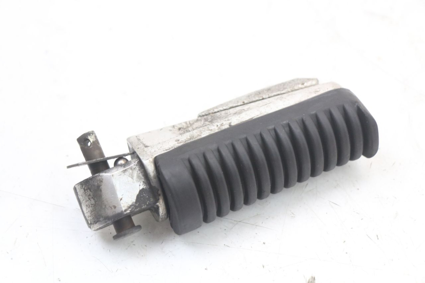 photo de CALE PIED ARRIERE GAUCHE YAMAHA XJ6 ABS 600 (2008 - 2016)