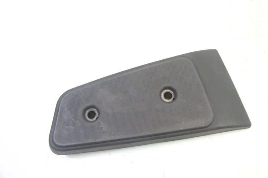 photo de CALE PIED AVANT DROIT PIAGGIO MP3 RL 250 (2007 - 2010)