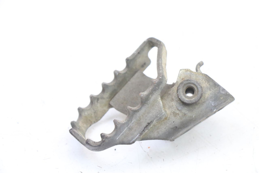 photo de CALE PIED AVANT DROIT YAMAHA TTR 125 (2000 - 2020)