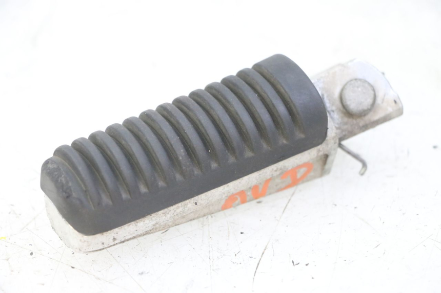 photo de CALE PIED AVANT DROIT YAMAHA XJ6 ABS 600 (2008 - 2016)