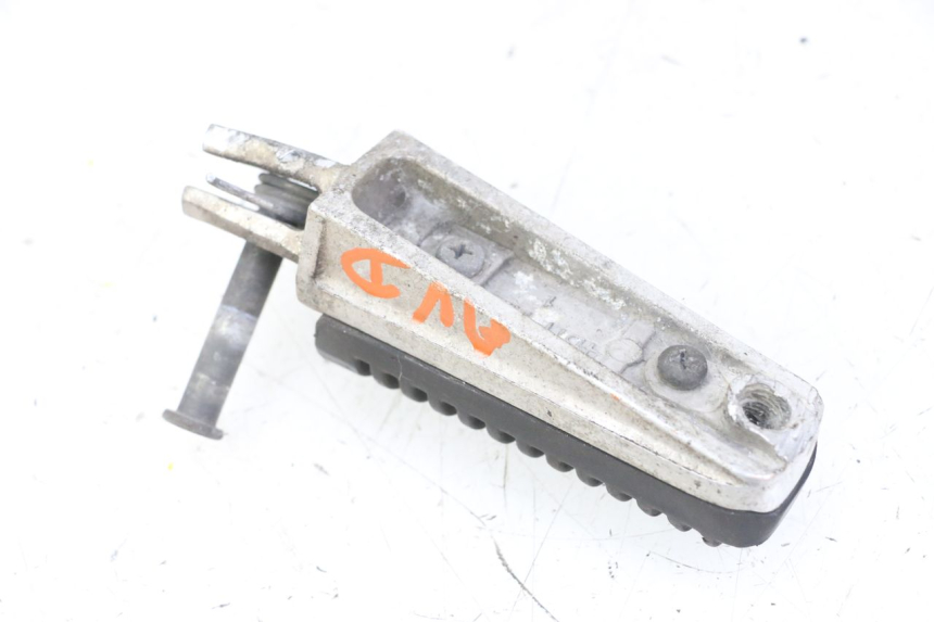 photo de CALE PIED AVANT DROIT YAMAHA XJ6 ABS 600 (2008 - 2016)