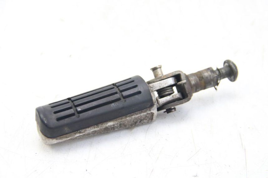 photo de CALE PIED AVANT GAUCHE YAMAHA FZS FAZER 600 (2001 - 2003)