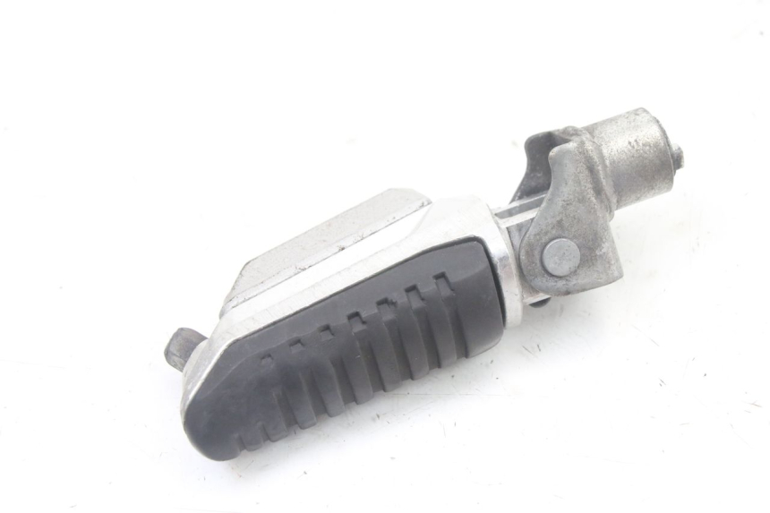 photo de CALE PIED AVANT GAUCHE SUZUKI GSX F GSXF 650 (2007 - 2015)