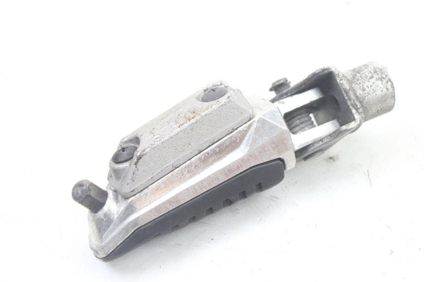 photo de CALE PIED AVANT GAUCHE SUZUKI GSX F GSXF 650 (2007 - 2015)