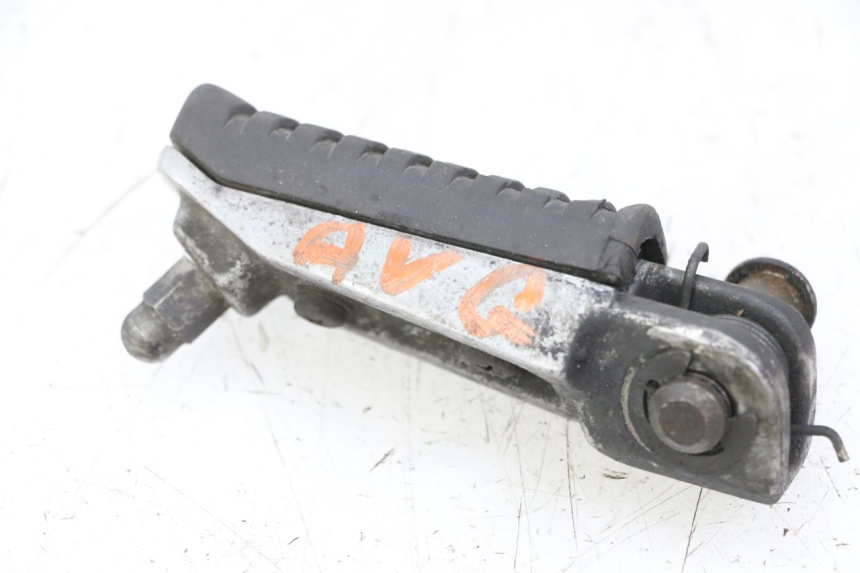 photo de REPOSE-PIED AVANT GAUCHE KAWASAKI ZR7 ZR-7 S 750 (1999 - 2004)