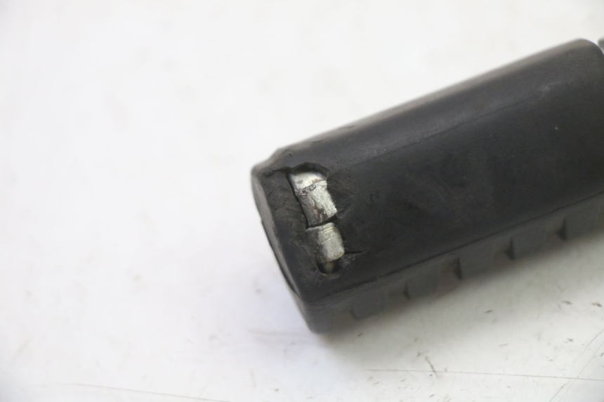 photo de CALE PIED AVANT GAUCHE YAMAHA PW 50 (1984 - 2020)