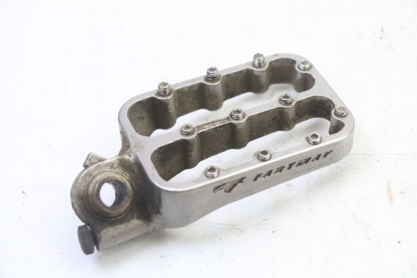 photo de CALE PIED AVANT GAUCHE KTM SUPERENDURO R 950 (2005 - 2009)