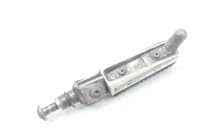photo de CALE PIED AVANT GAUCHE YAMAHA FZS FAZER 600 (2001 - 2003)