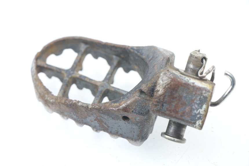 photo de CALE PIED AVANT GAUCHE YAMAHA YZ 125 (1998 - 2005)