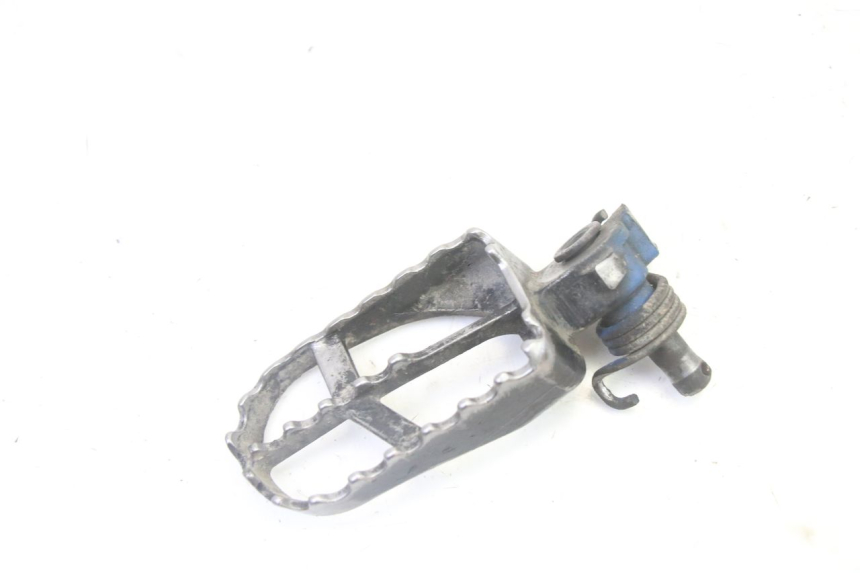 photo de CALE PIED AVANT GAUCHE YAMAHA YZ 125 (1998 - 2005)