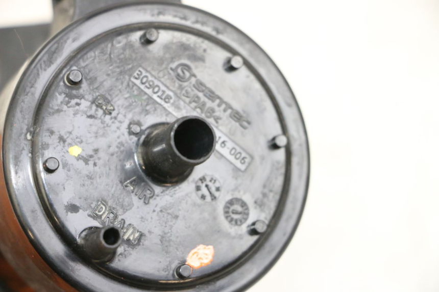 photo de CANISTER PIAGGIO MP3 HPE 300 (2019 - 2026) - Zoom état d’usage