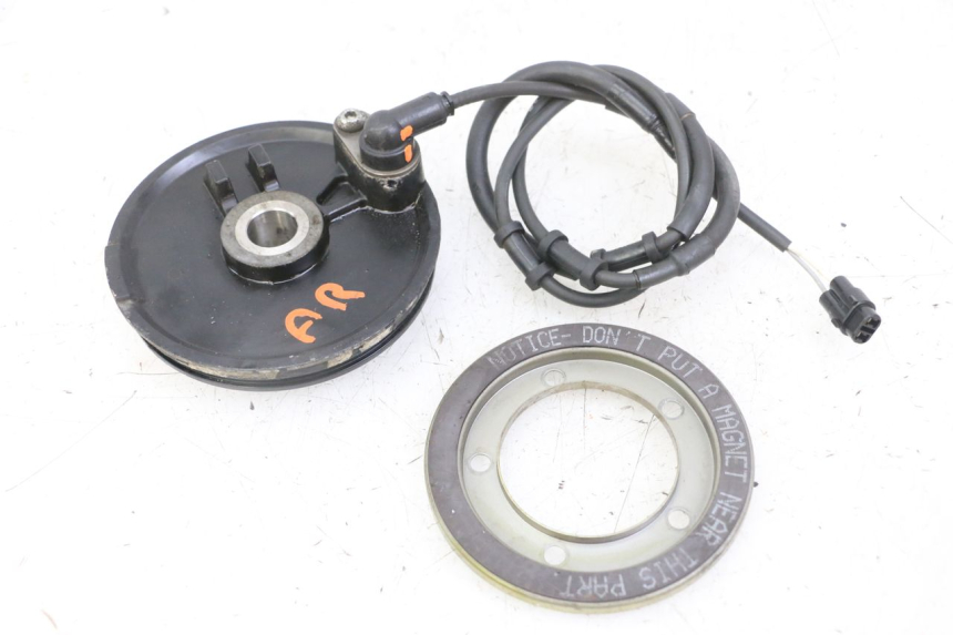 photo de CAPTEUR ABS ARRIERE YAMAHA XJ6 ABS 600 (2008 - 2016)