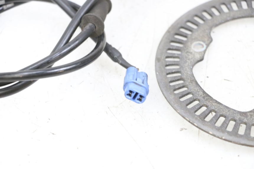 photo de CAPTEUR ABS AVANT SUZUKI BURGMAN 650 (2013 - 2020)