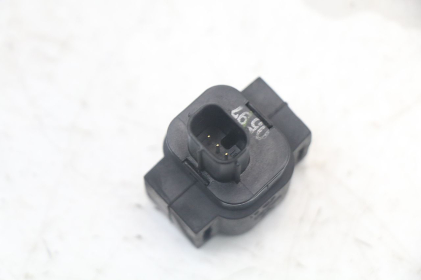 photo de CAPTEUR CHUTE YAMAHA XMAX X-MAX ABS 125 (2017 - 2020)